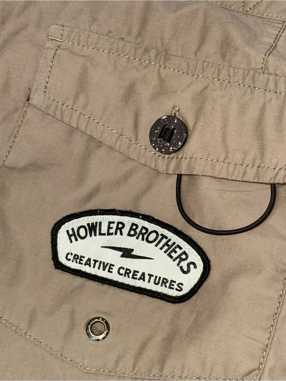 Howler Brothers Heed The Call Creative Creatures Mens 38 Embroidered Fish Shorts